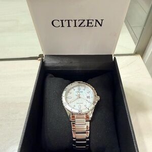 BRAND NEW Citizen Silver Watch